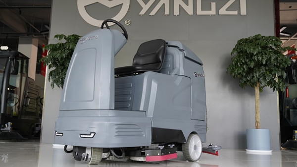 工廠洗地機(jī)的使用優(yōu)點 工廠洗地機(jī)的使用優(yōu)點